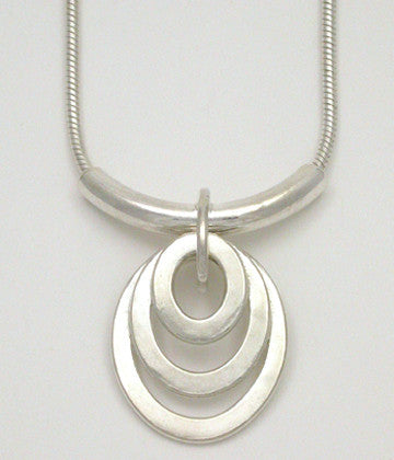 Oval Link Triple Pendant