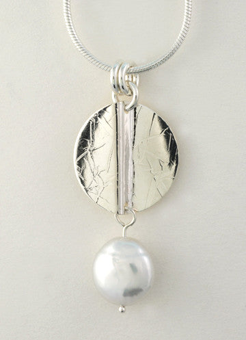 Wave Pendant with Coin Pearl